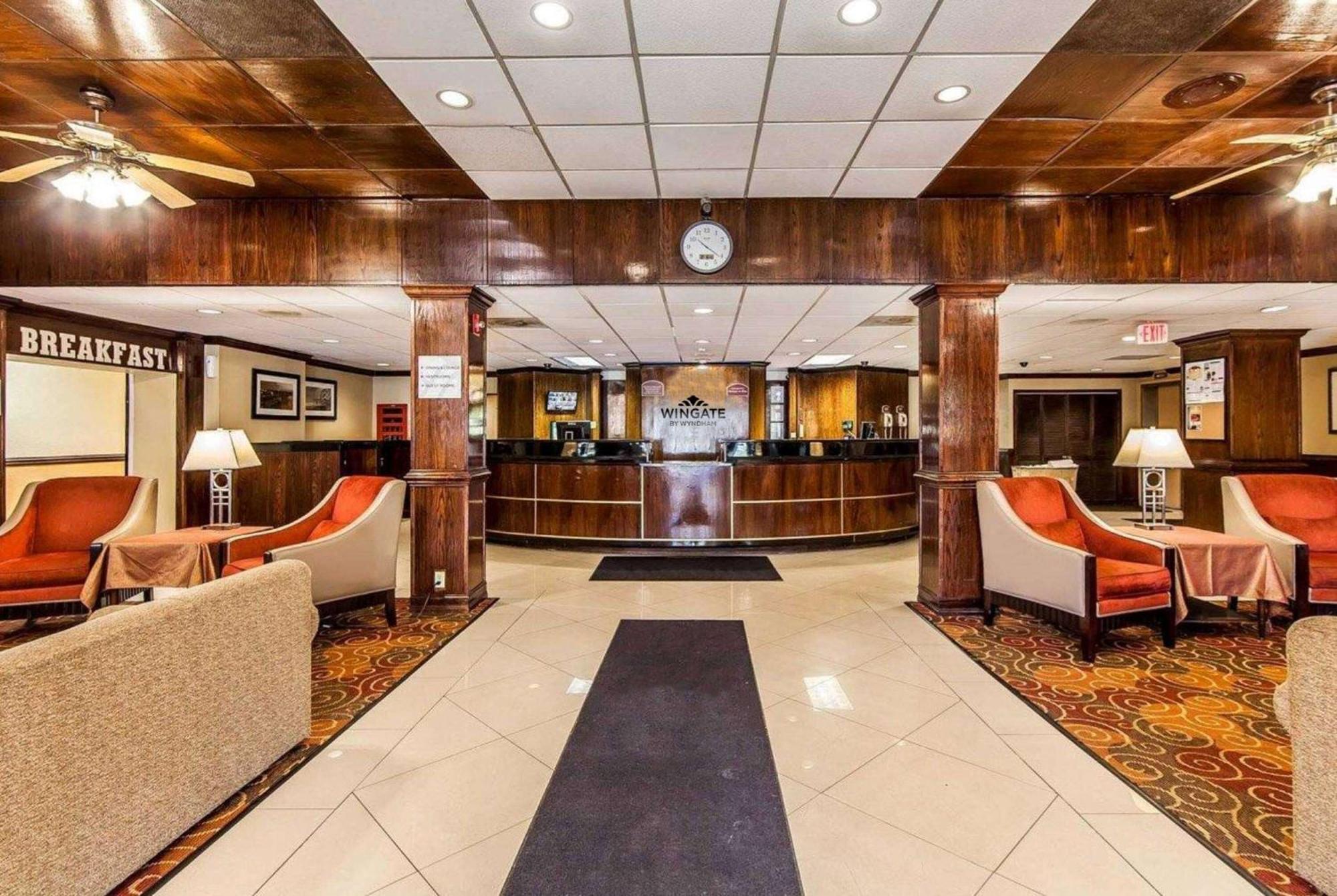 Wingate By Wyndham Marietta Conference Center Ohio Exterior foto